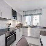 Haff Idyll Apartament *